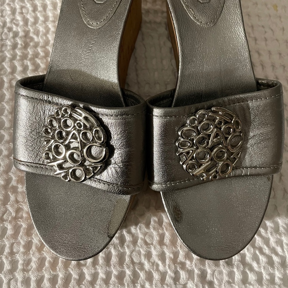 Coach sandals size 6.5B